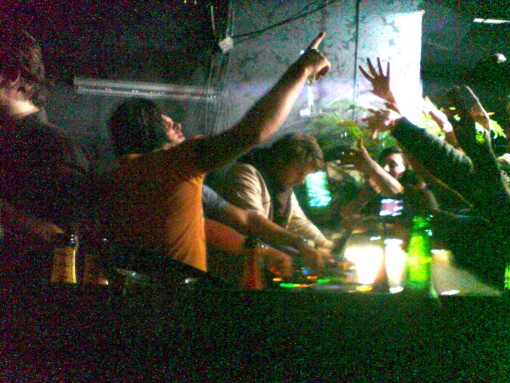 axwell.jpg